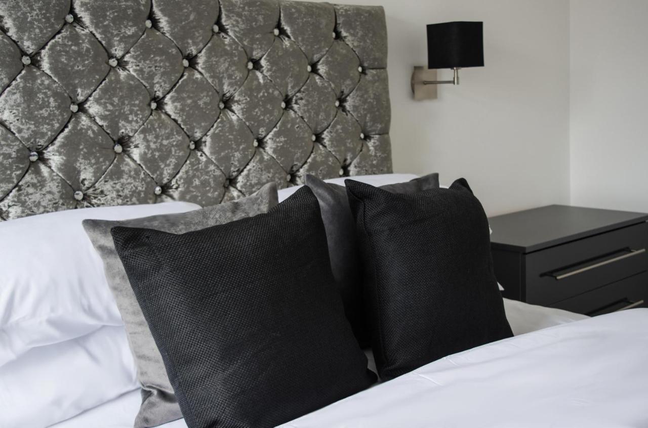 Golden Key Apartments Lillington  외부 사진