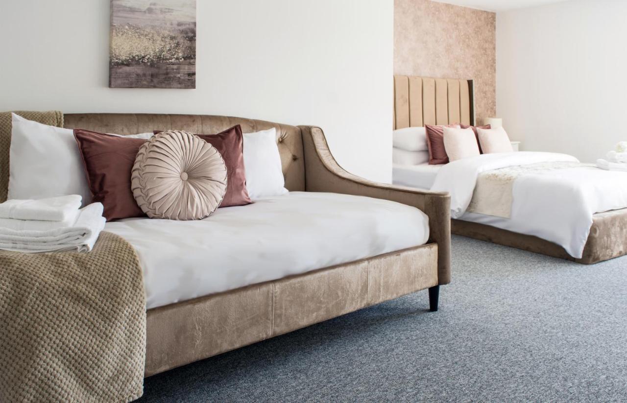Golden Key Apartments Lillington  외부 사진