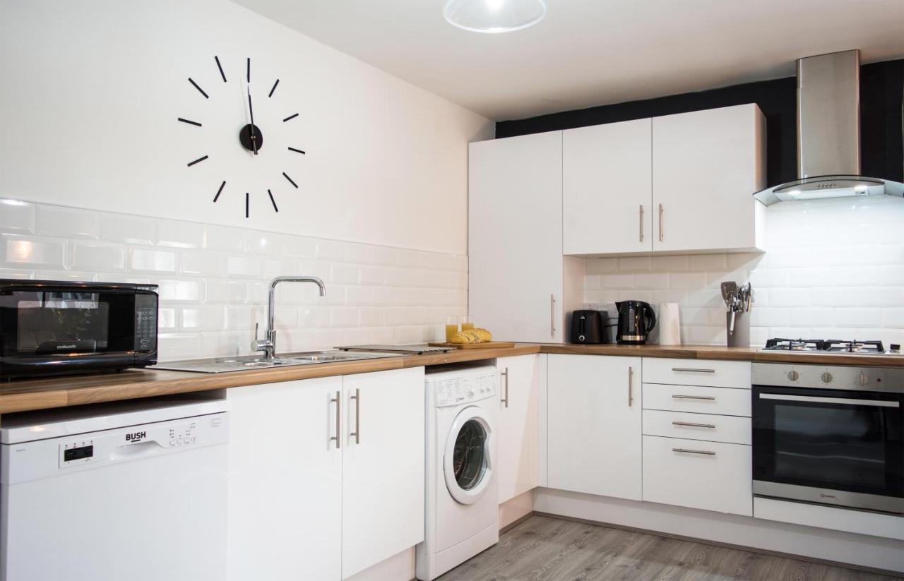 Golden Key Apartments Lillington  외부 사진