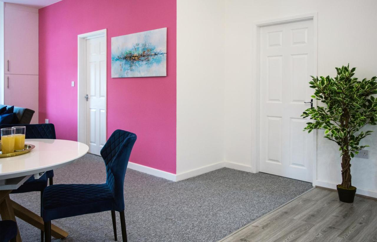 Golden Key Apartments Lillington  외부 사진