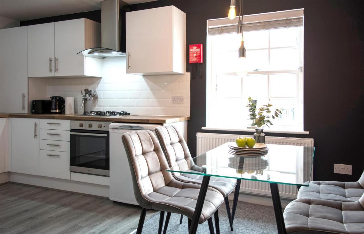 Golden Key Apartments Lillington  외부 사진